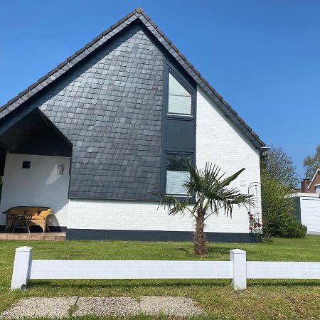 Traumhaftes Geraeumiges Ferienhaus In Meernaehe 브라위니서 외부 사진