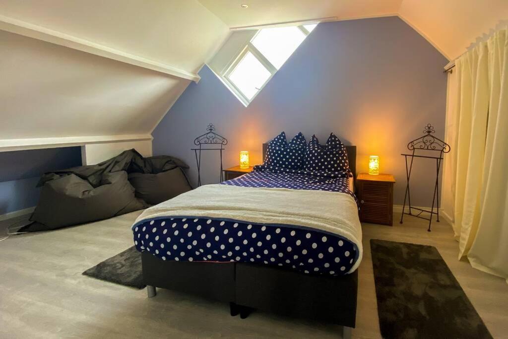 Traumhaftes Geraeumiges Ferienhaus In Meernaehe 브라위니서 외부 사진